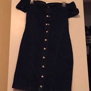 Misguided NEW Off the shoulder denim dress